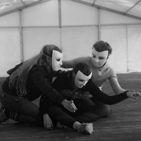 Yoga e teatro -  Giù la maschera